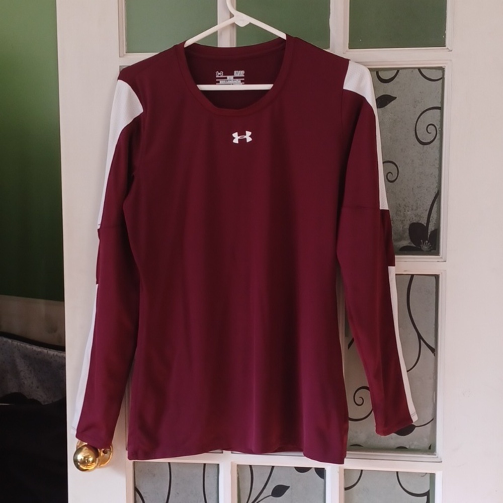 Under Armour heat gear long sleeve shirt men's size small burgundy and w…